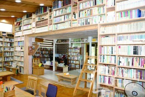 전북 고창군의 사립작은도서관인 ‘책이 있는 풍경’