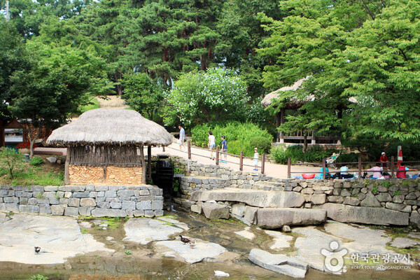 충남 아산여행 지중해마을, 외암마을 (사진출처=한국관광공사)