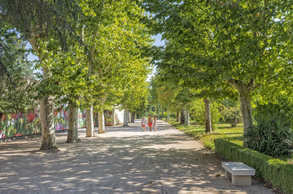 스페인 마드리드의 Carabanchel: Finca Vistalegre의 정원(사진)이 대중에게 새롭게 공개되었습니다. Time Out이 선정한 멋진 동네 (출처=CNN)
